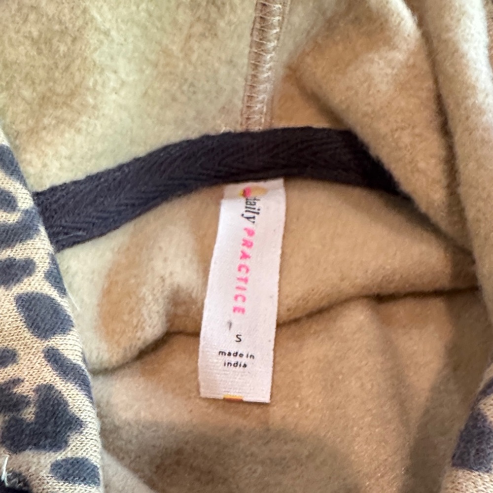 Daily Practice Women's Cream and Gray Hoodie size small